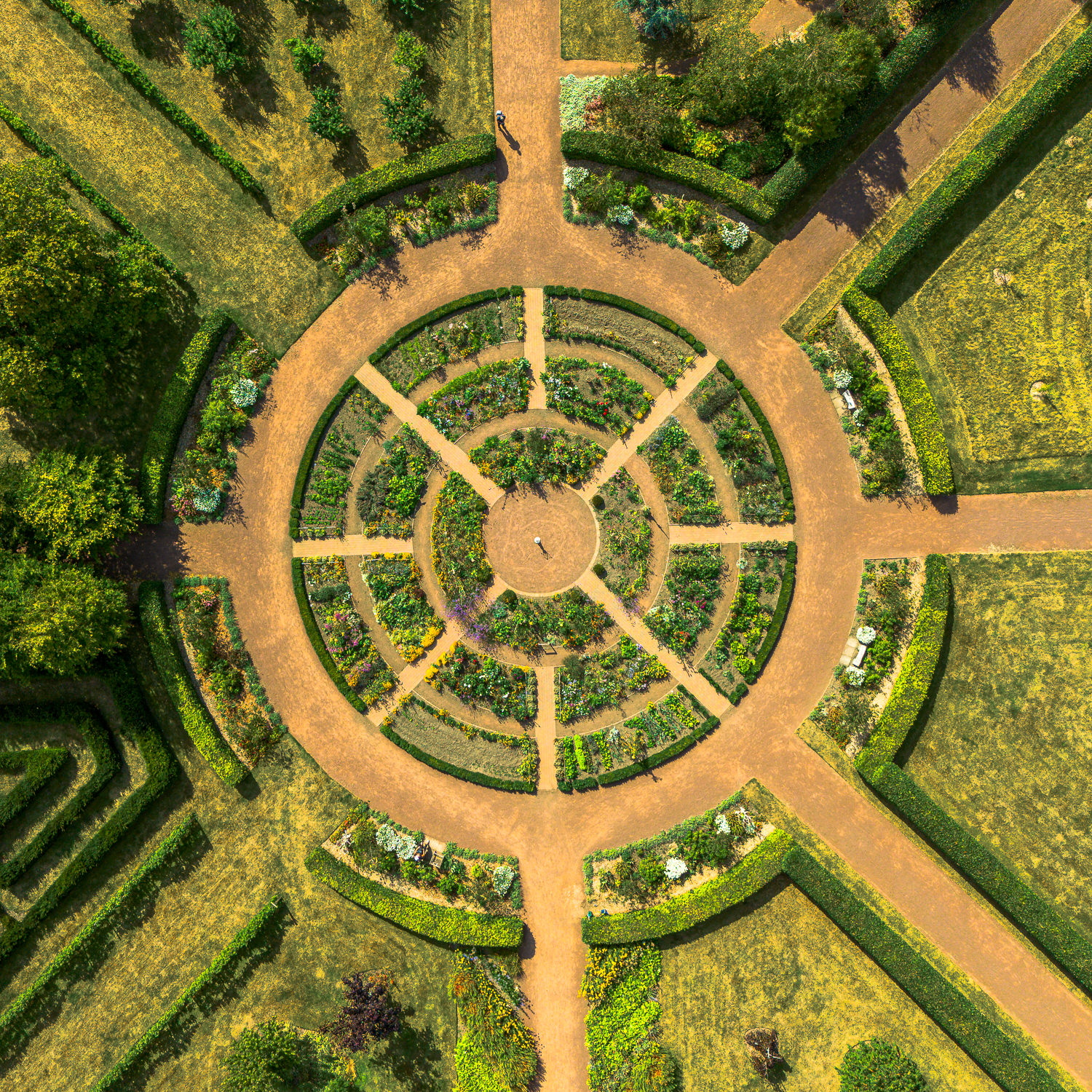 Amisfield Walled Garden